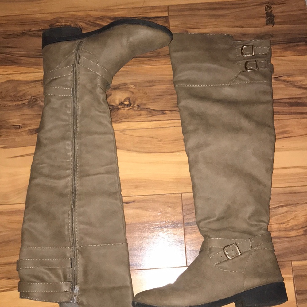 Brown boots